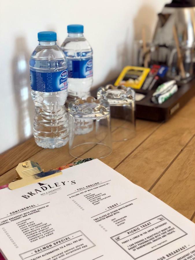 Bradley'S Bed & Breakfast ストラベーン エクステリア 写真